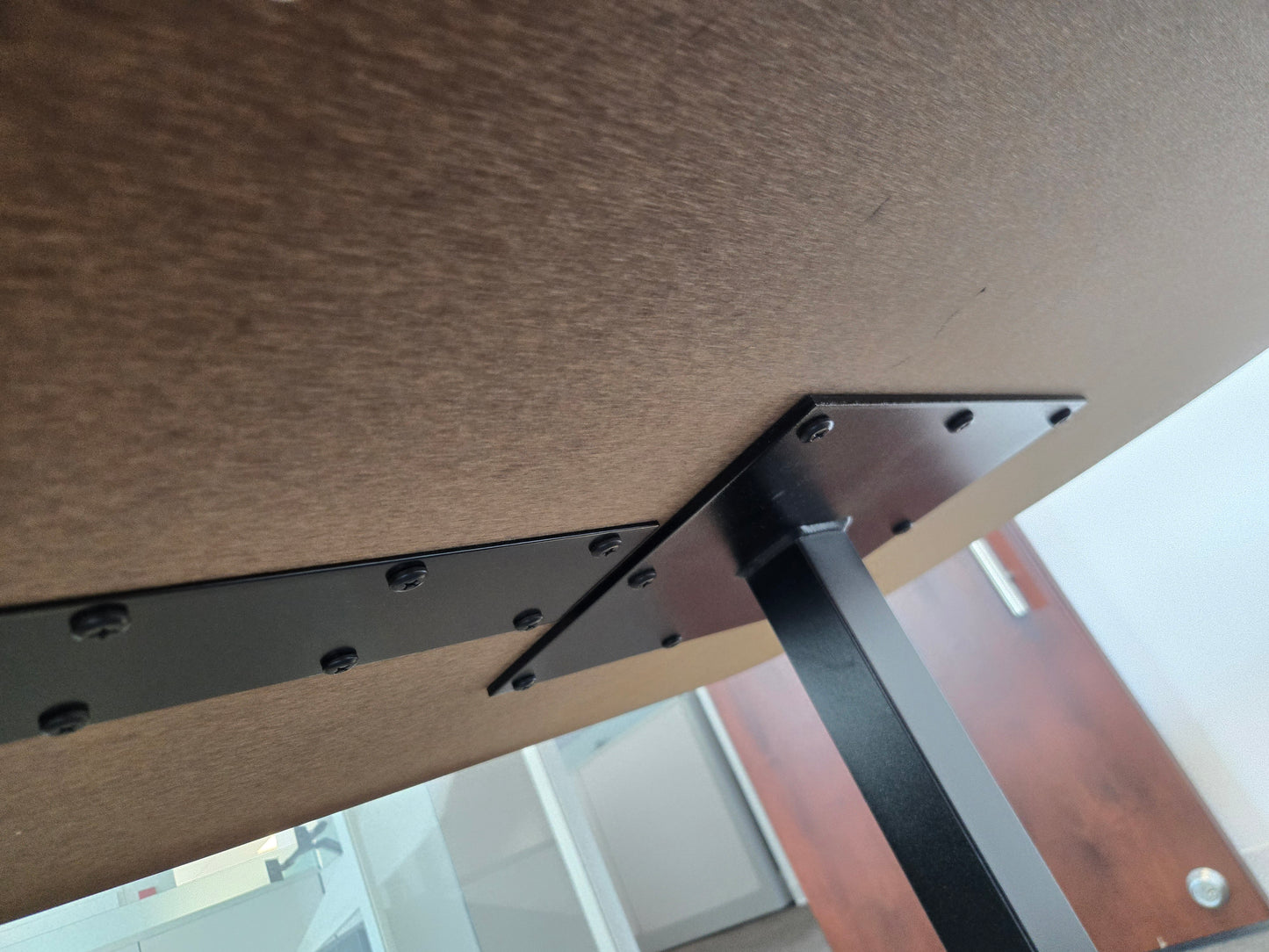 Knoll Dividends Skyline 72x36-in Dining / Conference Table in Grey