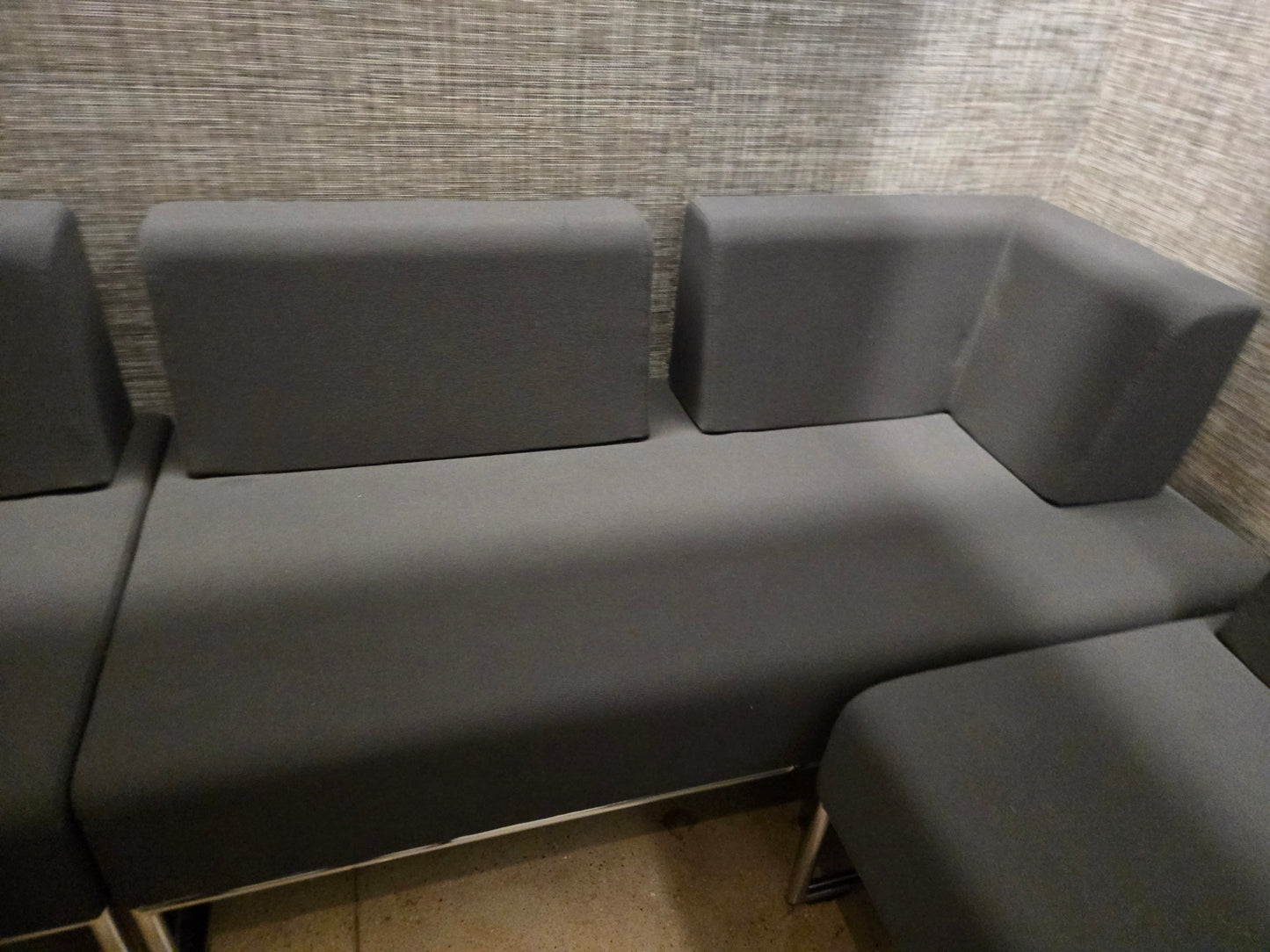 Allermuir Pause Modular Set of 3 58-in Sofas + 1 Coffee Table