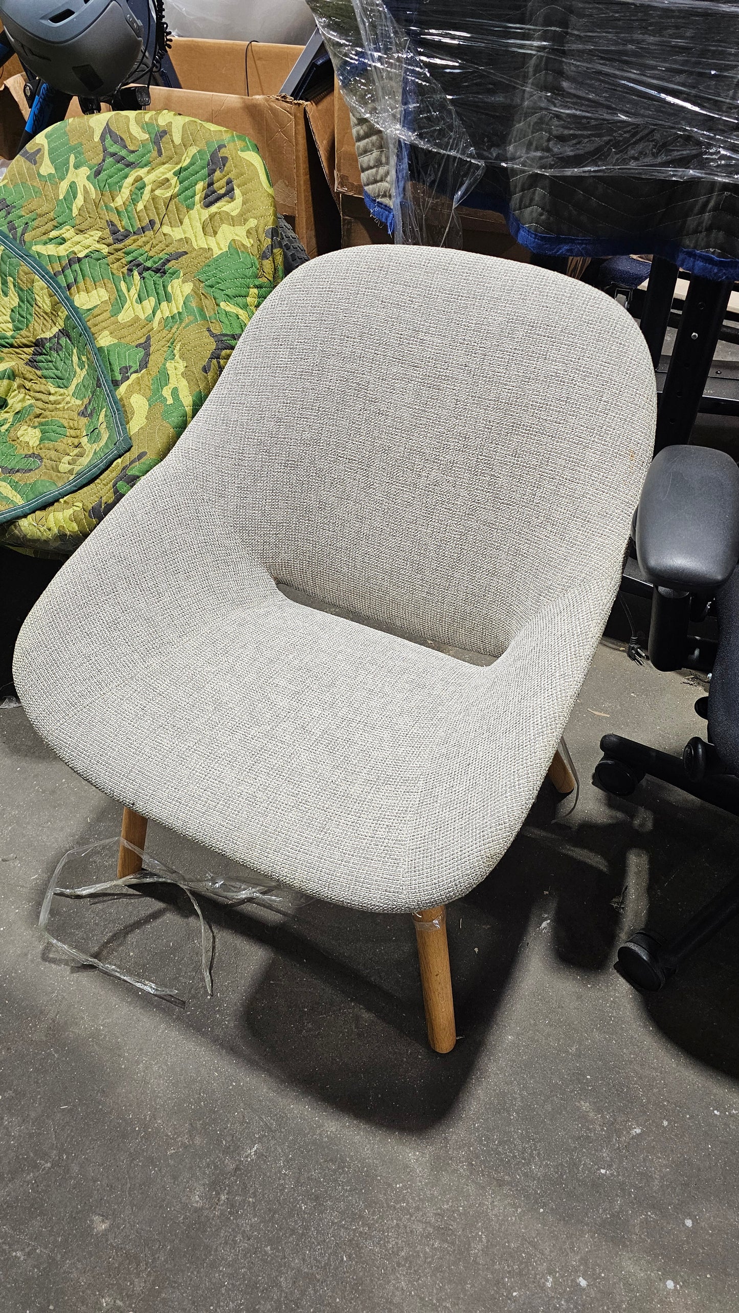 Artifort Beso Lounge Chair