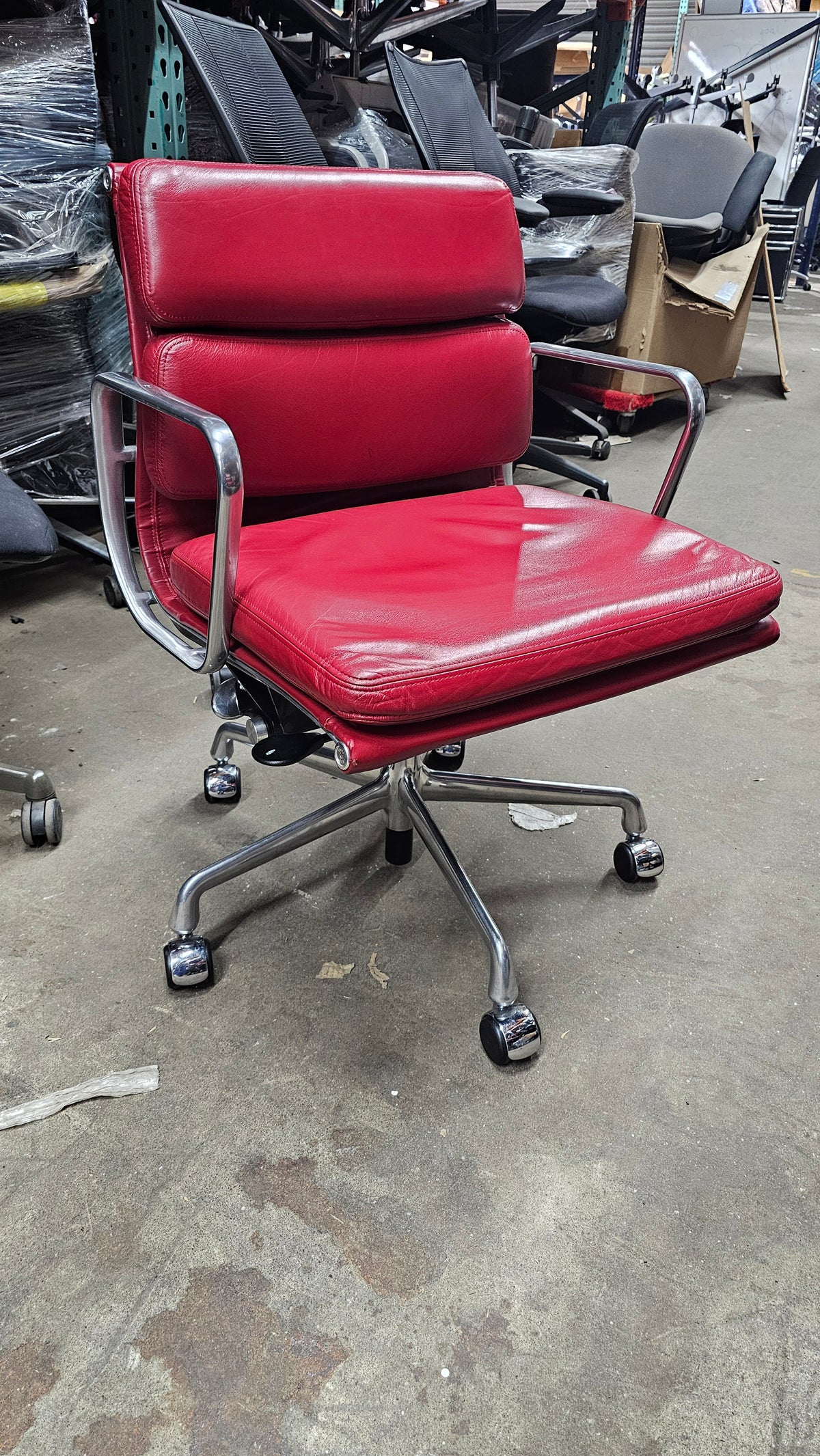 Herman Miller Eames Soft Pad Management Chair in Red Leather with Pneumatic Lift, EA435