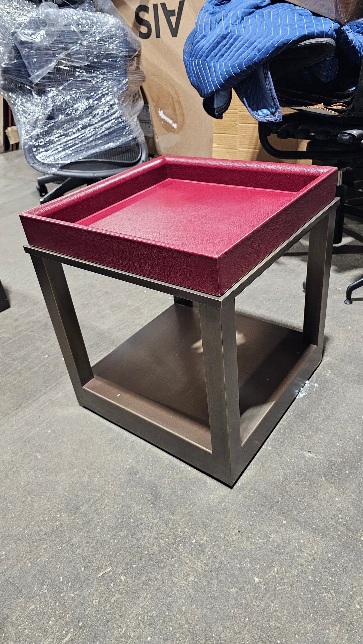 Promemoria Scarlett Rolling Night Table