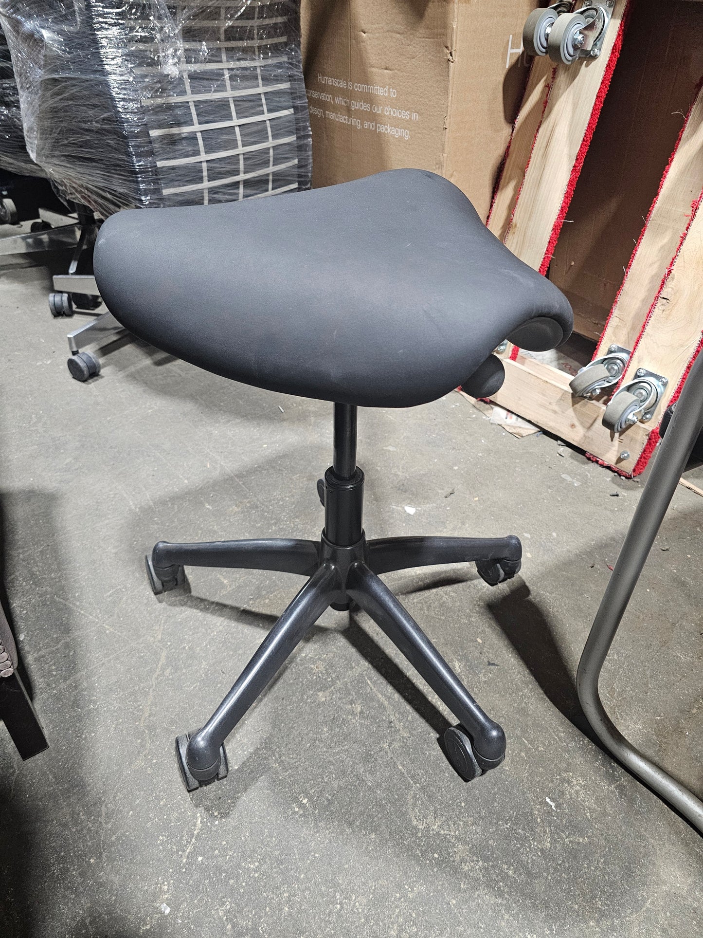 Humanscale Saddle Stool