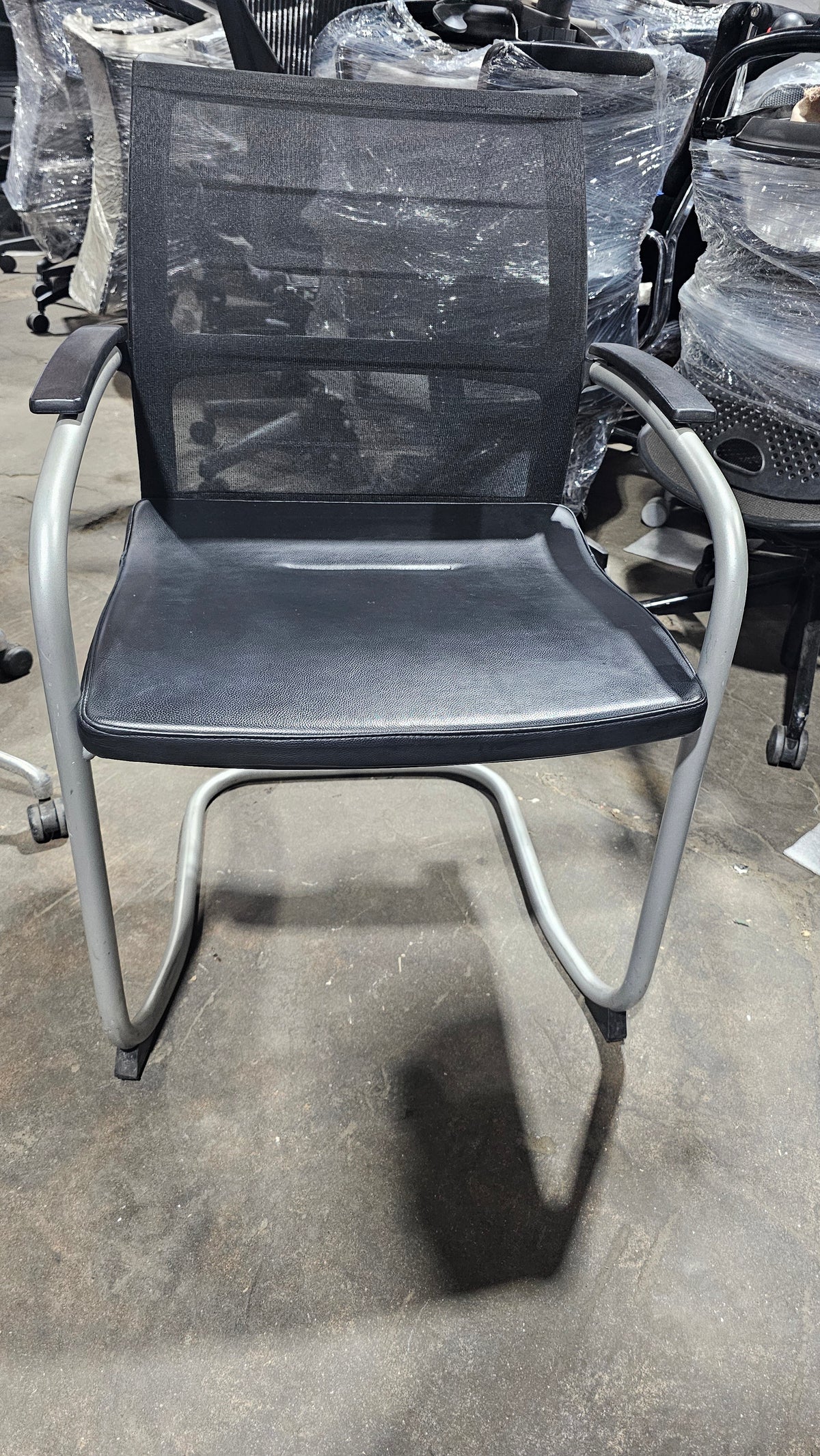 Knoll Open Up Guest Chair
