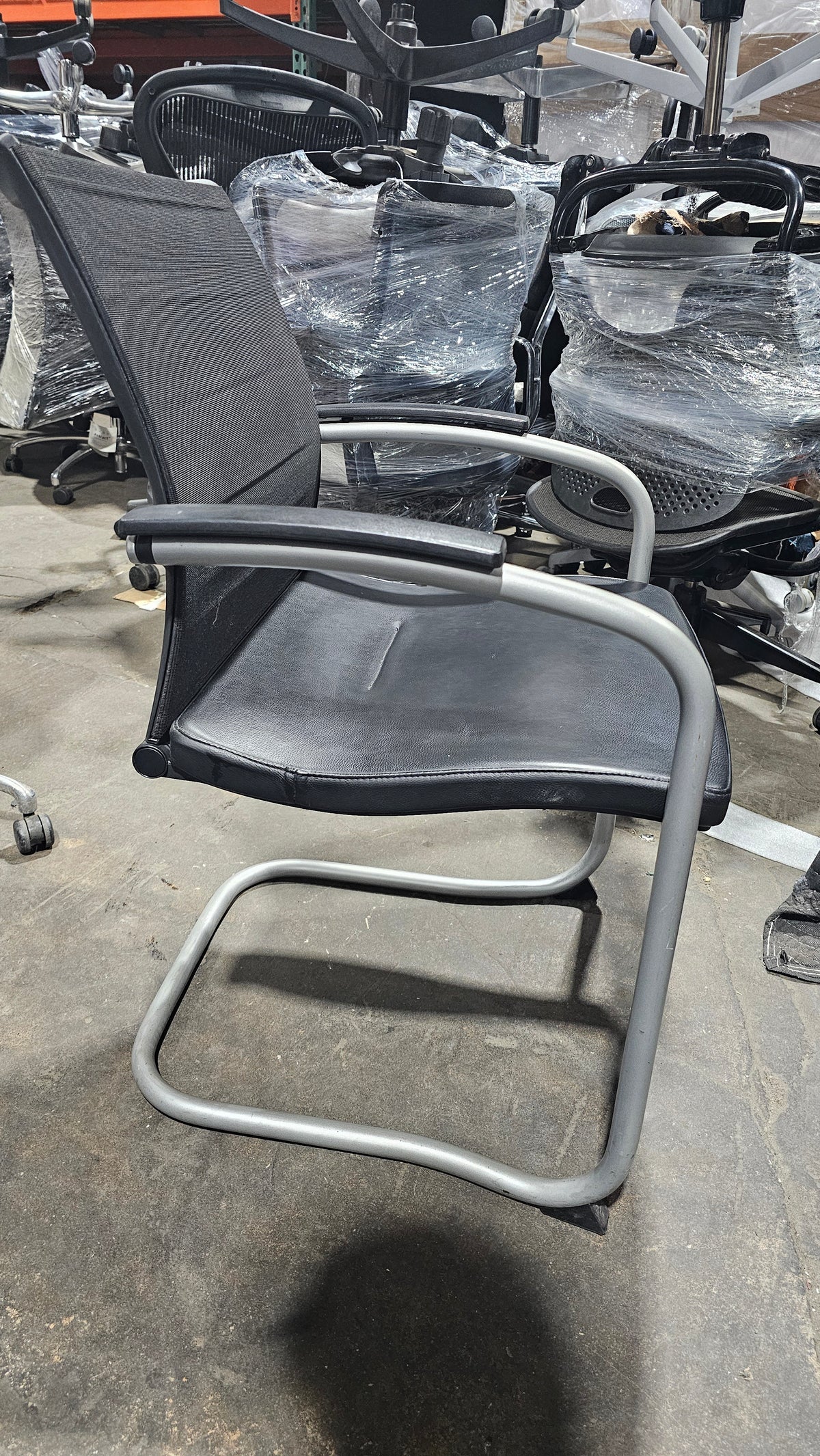Knoll Open Up Guest Chair