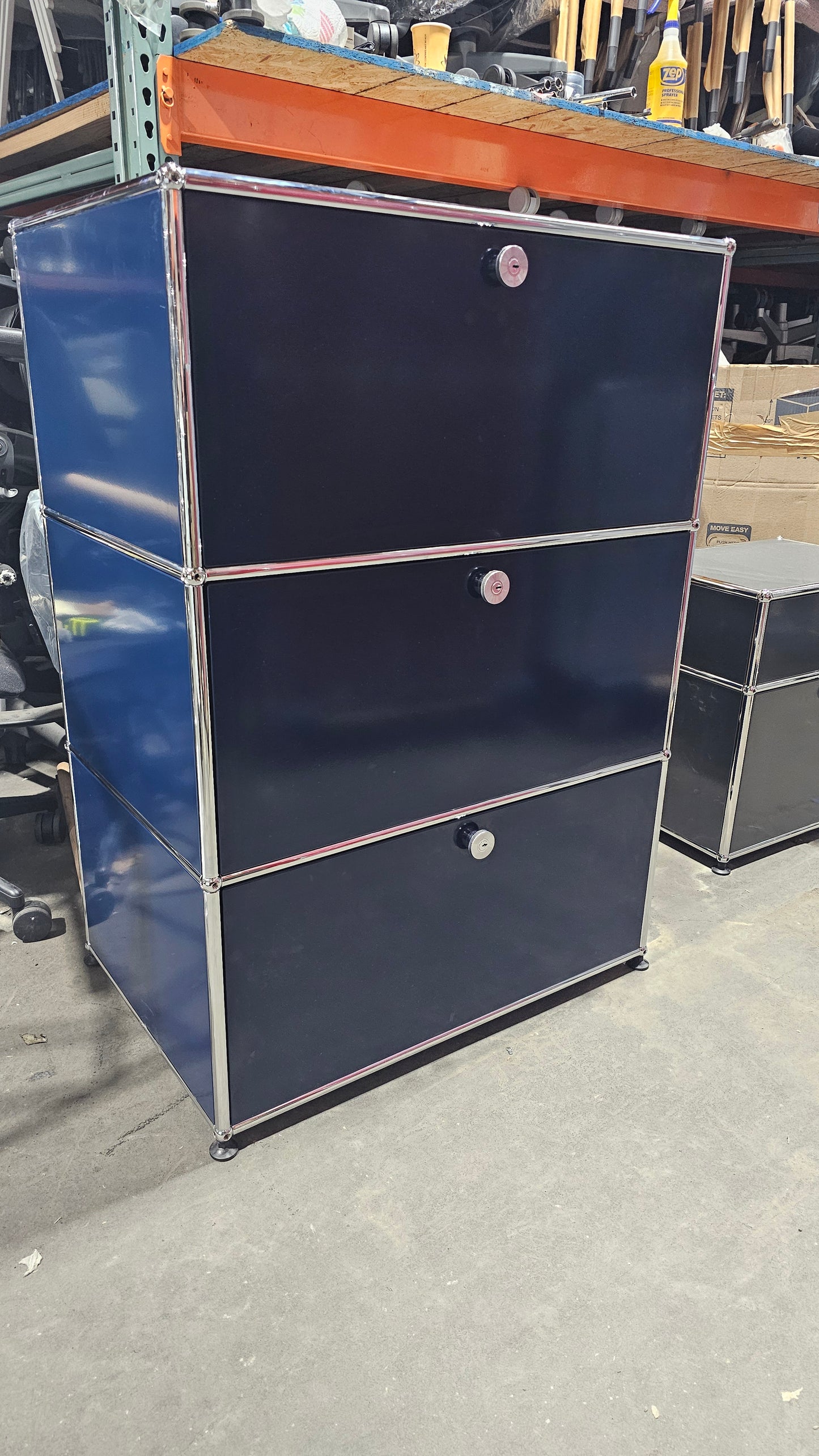 USM Haller Cabinet 1x3 with 1 Door and 2 Drawers + Inserts in Steel Blue