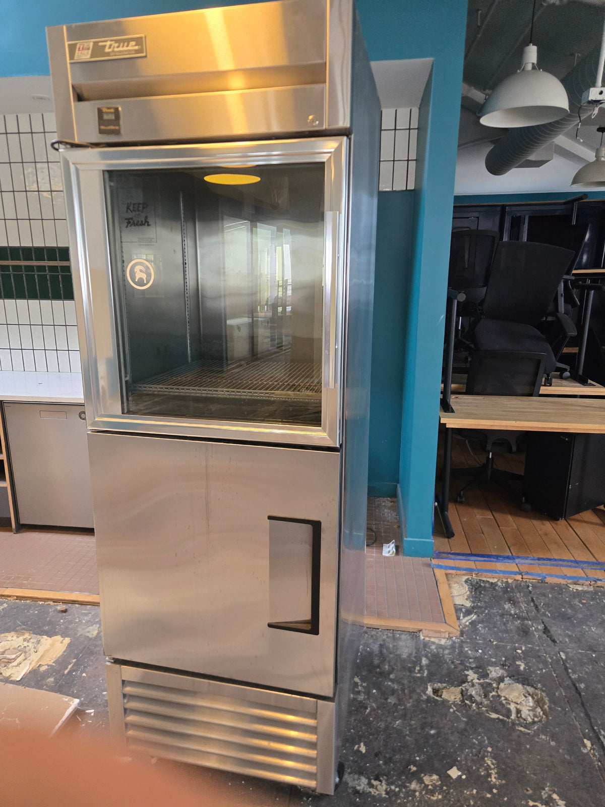 True TS-23-1-G-1 Refrigerator