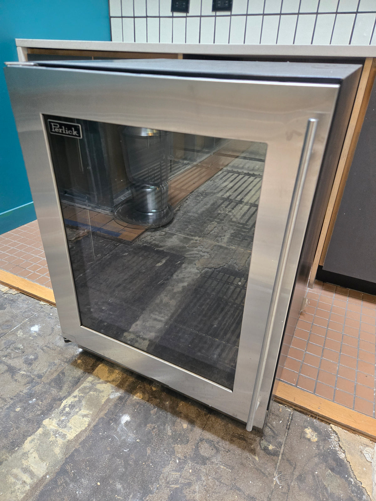 Perlick HP24RS-3-3R Refrigerator with Right-Hinged Door