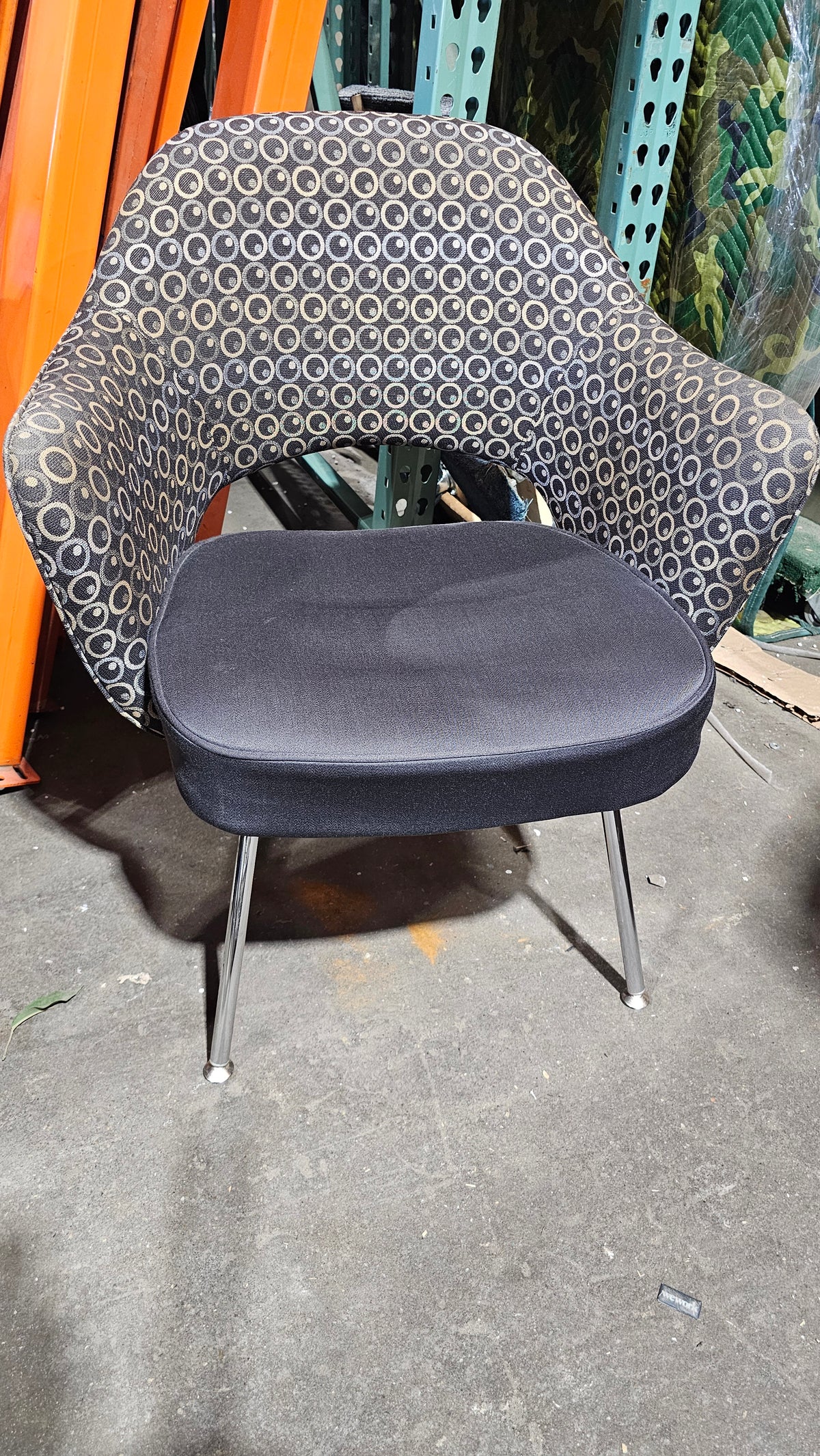 Knoll Saarinen Executive Armchair with Patterned Fabric