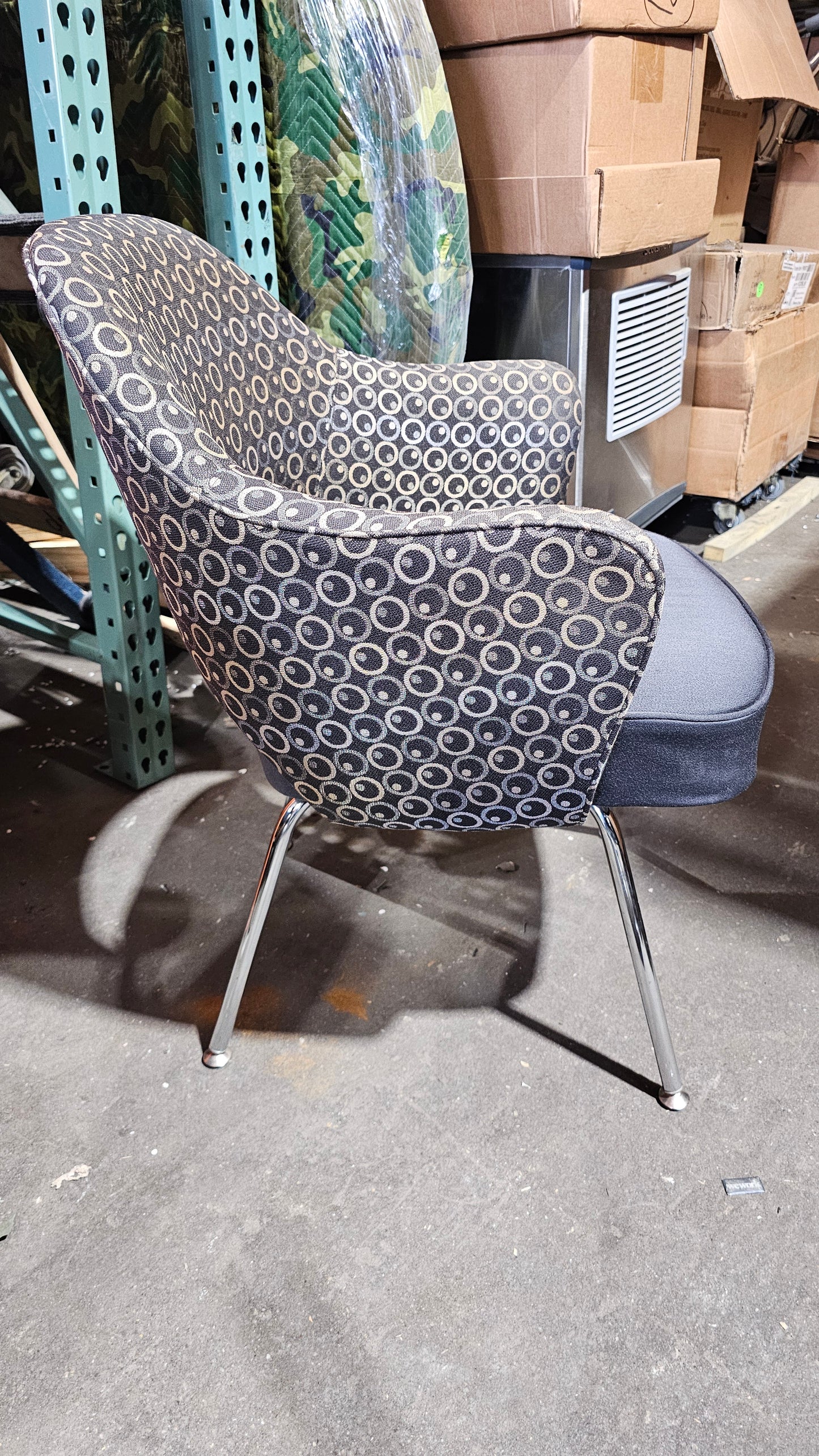 Knoll Saarinen Executive Armchair with Patterned Fabric