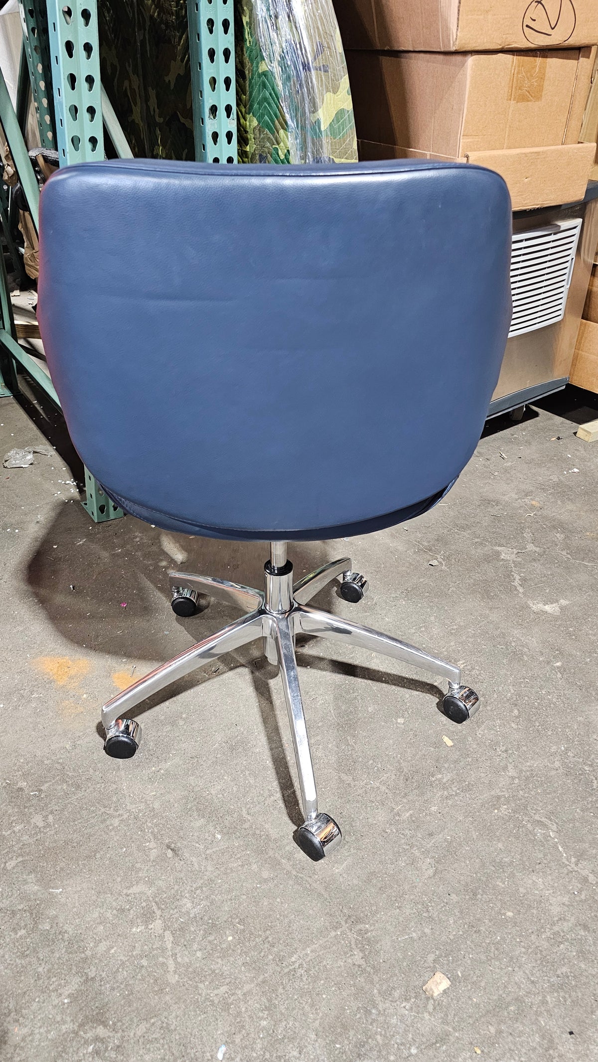 Artifort Gap Chair in Blue Leather