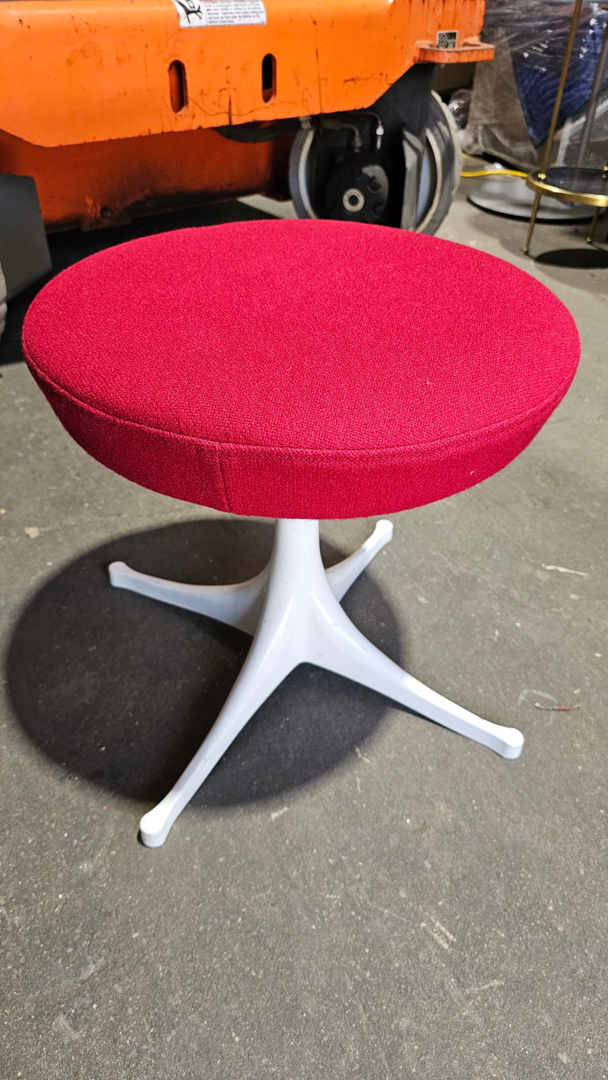 Herman Miller Nelson Pedestal Stool in Brick Red