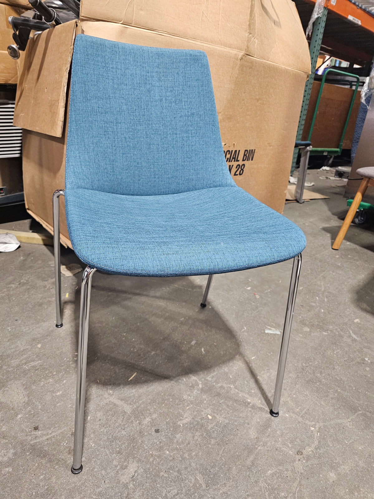 Davis Join Side Chair in Blue (New)