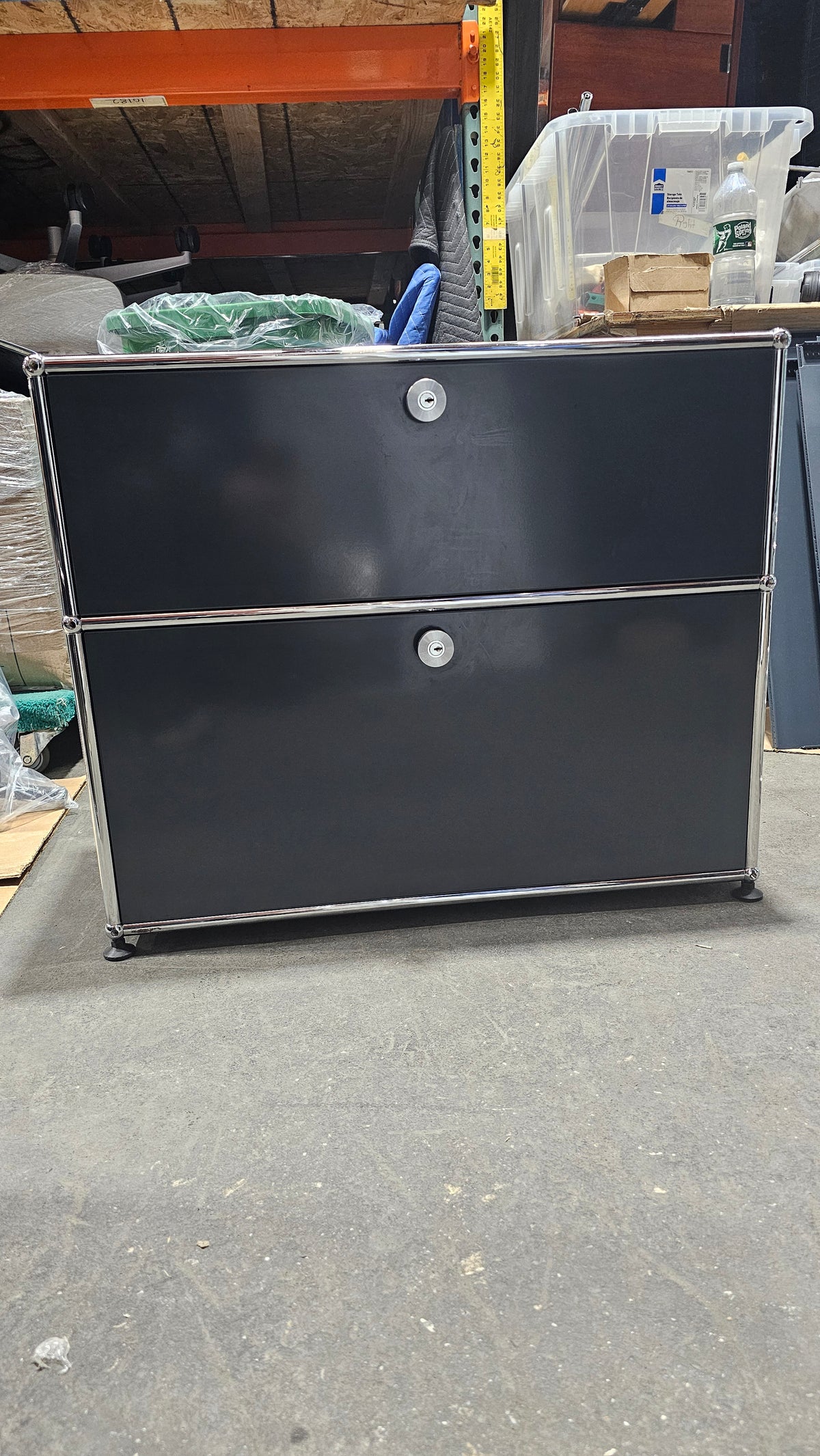 USM Haller Cabinet 1x2 with 2 Drawers + Inserts in Anthracite