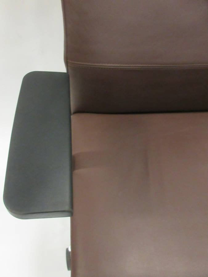 Steelcase Siento Executive Highback Leather Chair - Bygone Icons