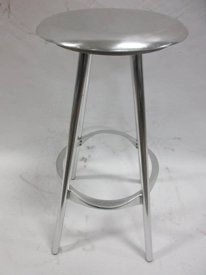 Knoll Amat-3 Twist Aluminum Bar Stool - Bygone Icons