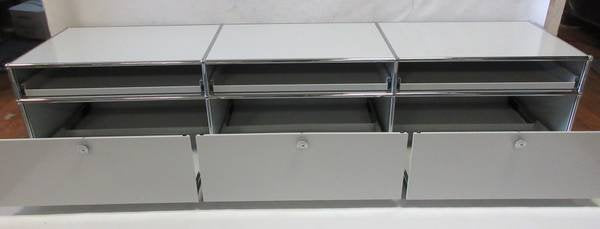 USM Haller Console 3x2 with 3 Drawers + 3 Pull-Out Shelves in Light Grey