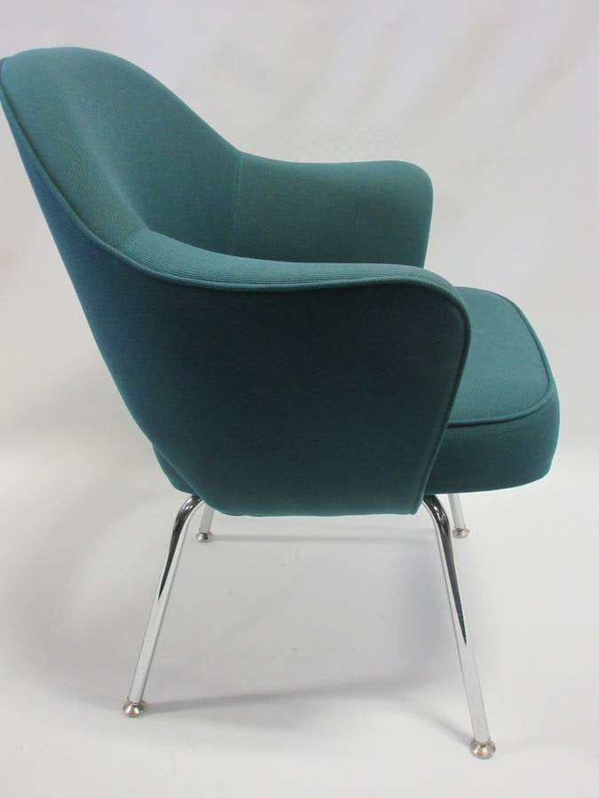 Knoll Saarinen Executive Armchair in Teal Fabric (Original) - Bygone Icons