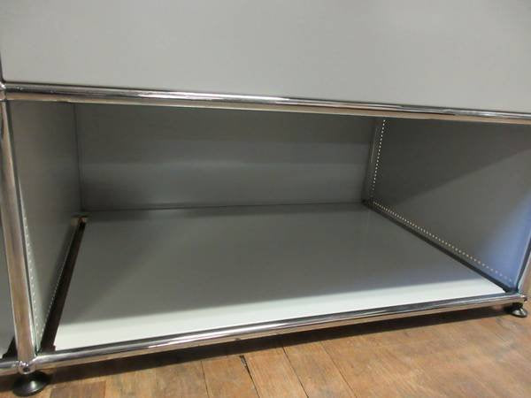 USM Haller Cabinet 2x2 with 2 Drawers & 2 Shelves in Light Grey