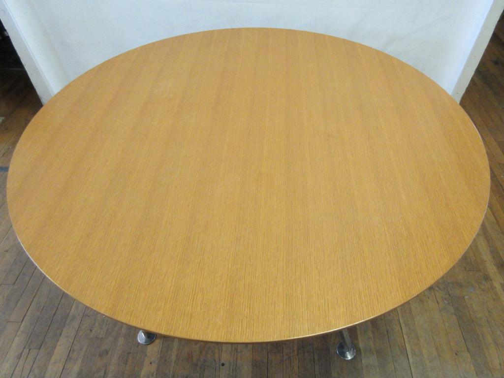 Bernhardt Design Parallax Round Conference Table, 54-in