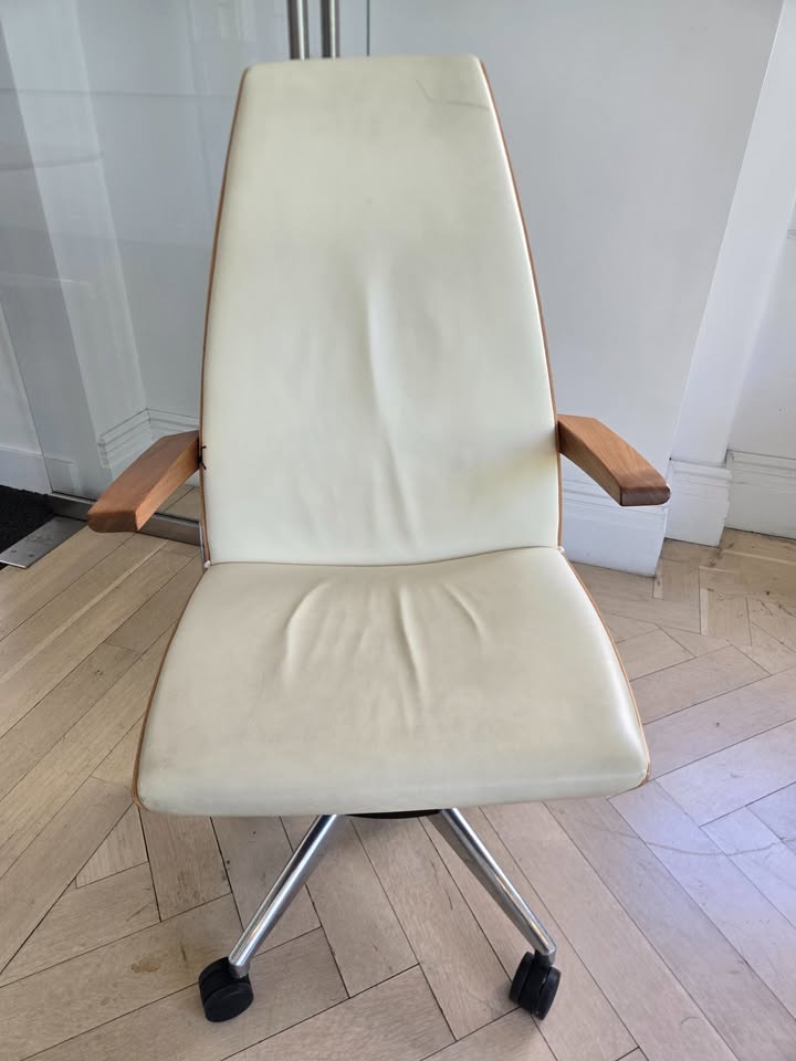 Geiger Clamshell High Back Executive Chair in White