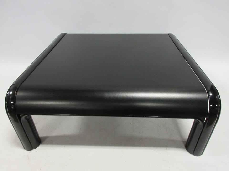 Knoll Gae Aulenti Coffee Table