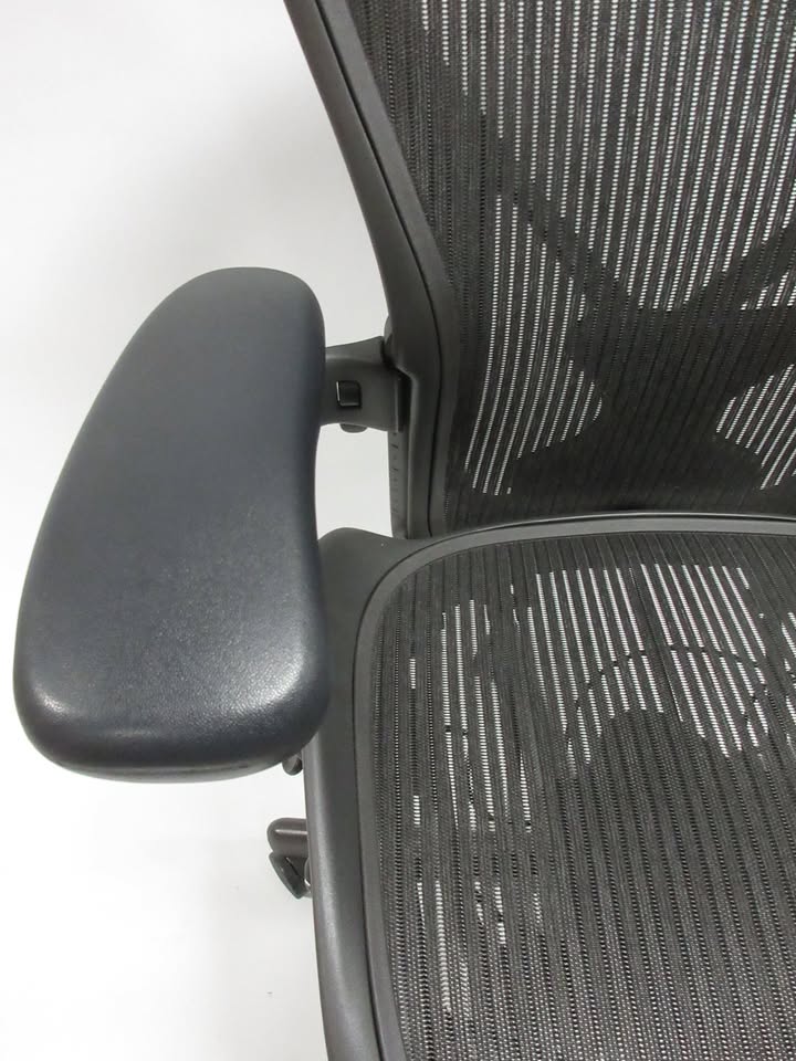 Herman Miller Classic Aeron Chair with PostureFit, Size B