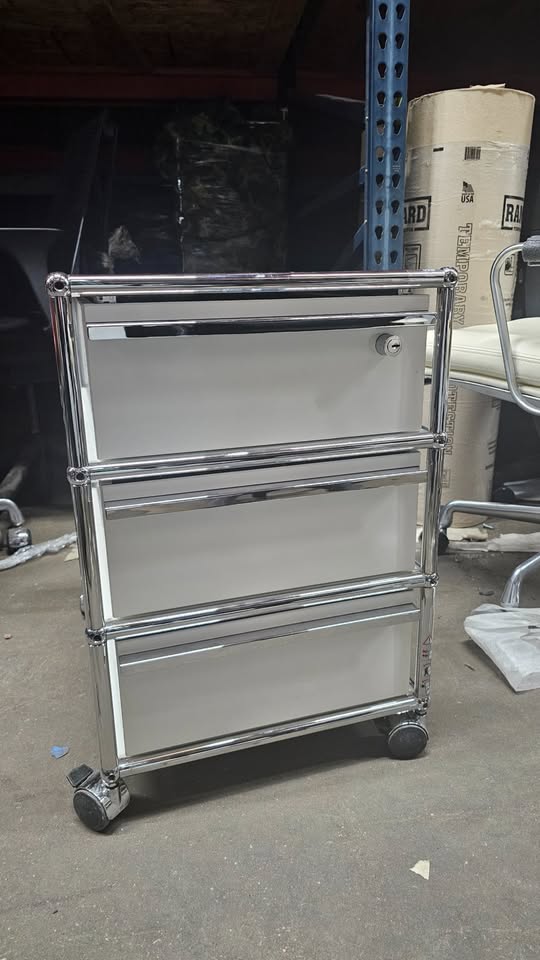 USM Haller 3-Drawer Nightstand / Pedestal File Cabinet in White