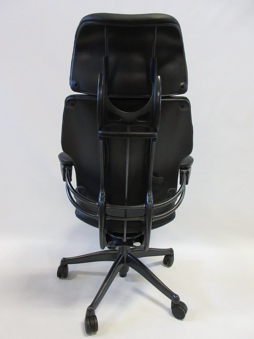 Humanscale Freedom Chair with Headrest in Eco-Leather - Bygone Icons