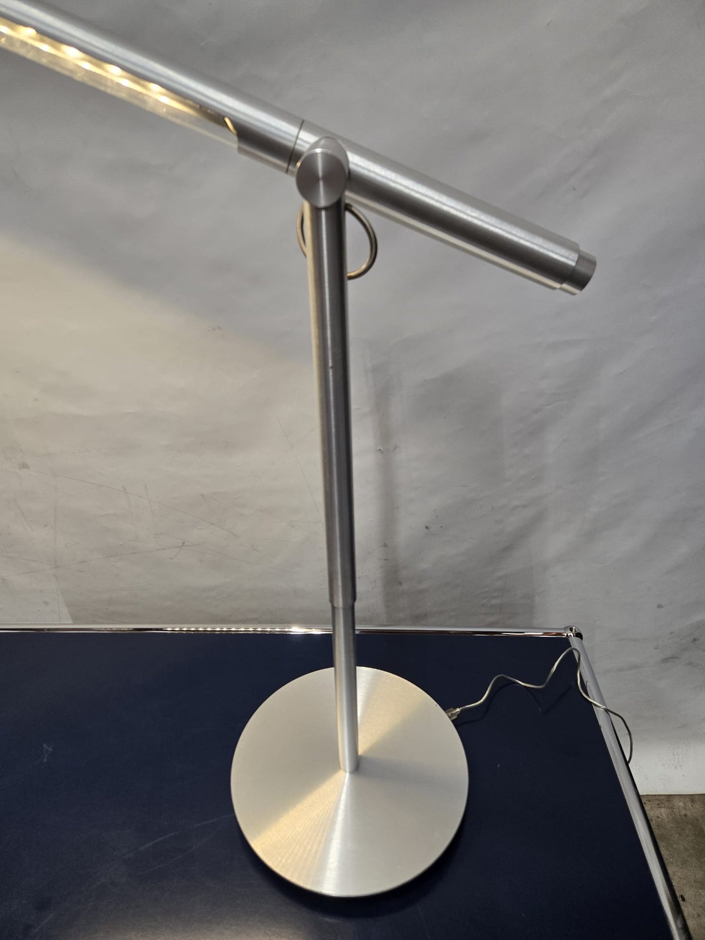 Pablo Brazo Table Lamp