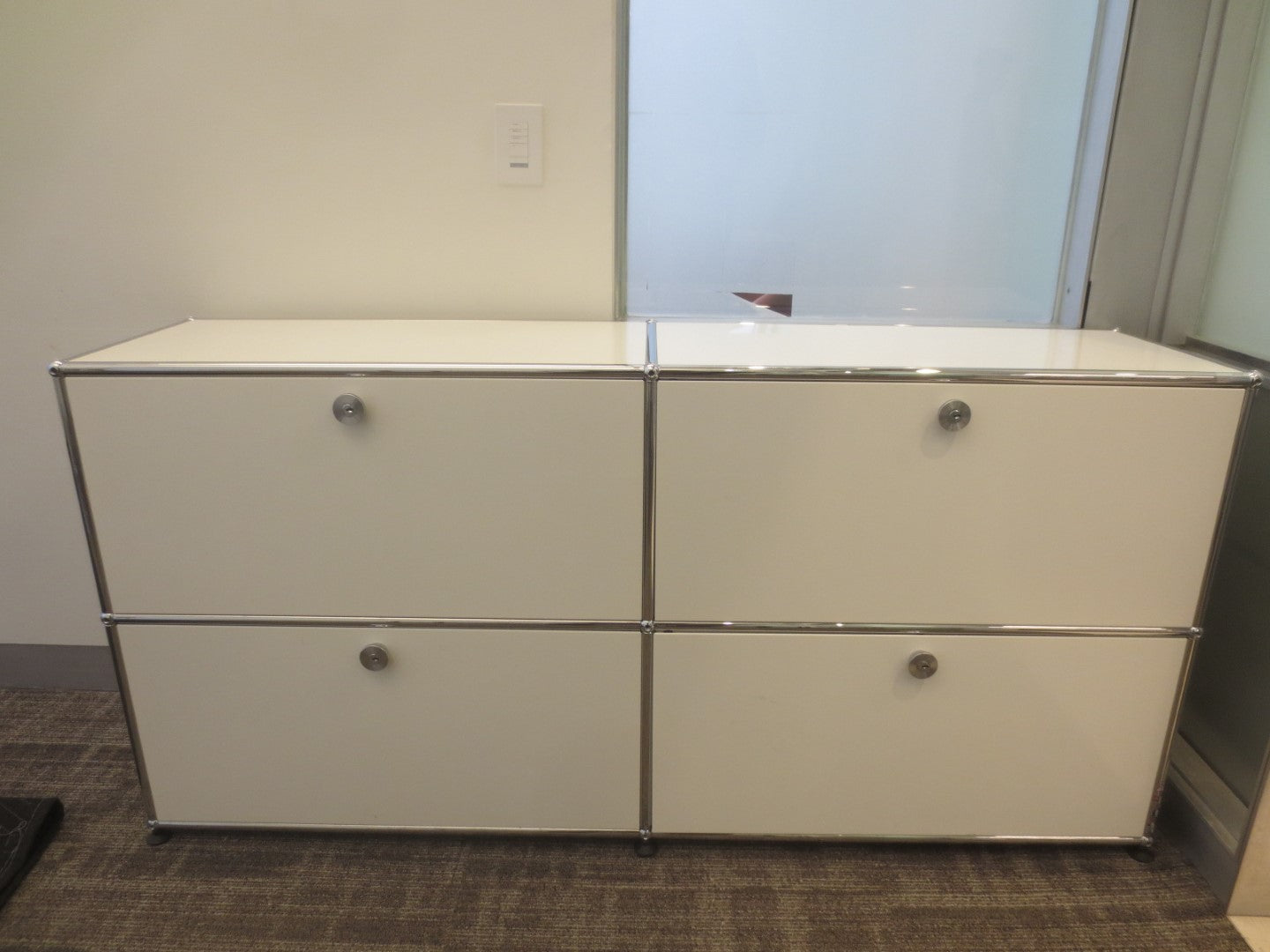 USM Haller Cabinet / Console 2x2 with 4 Drawers in White