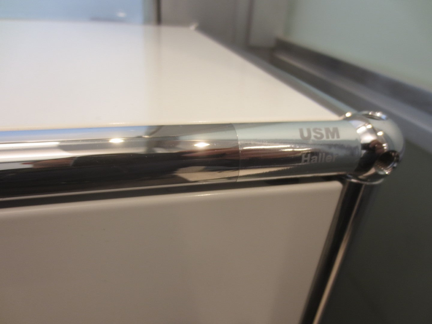 USM Haller Cabinet / Console 2x2 with 4 Drawers in White