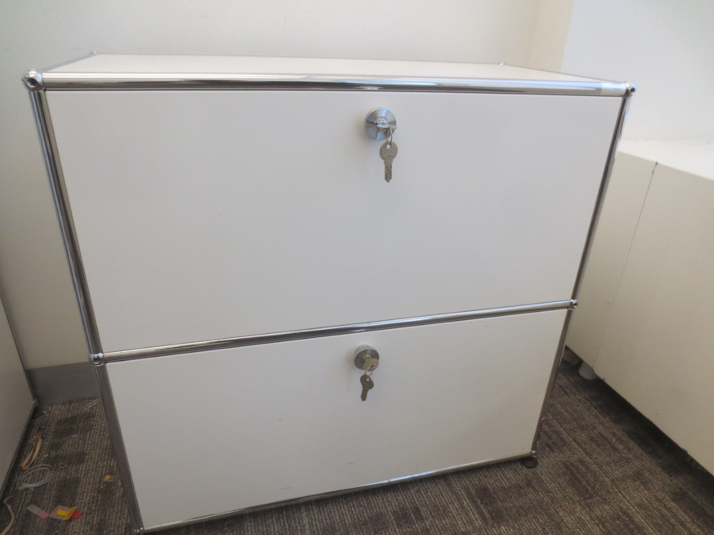 USM Haller Cabinet 1x2 with 2 Drawers in White