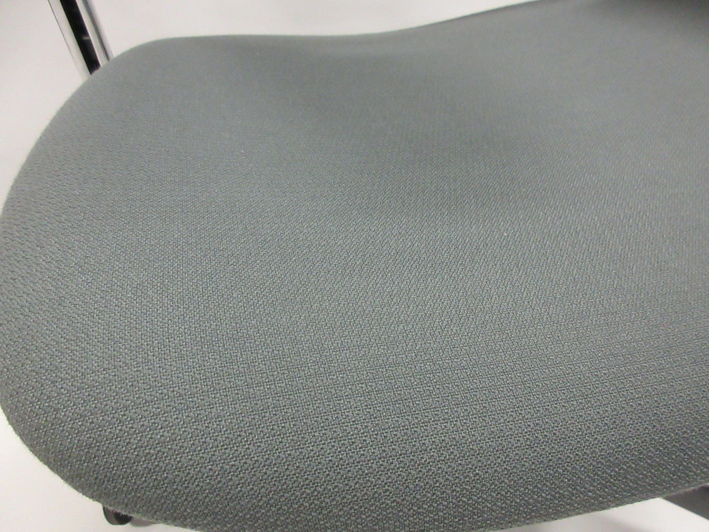 Humanscale Diffrient Smart Ergonomic Office Chair in Grey