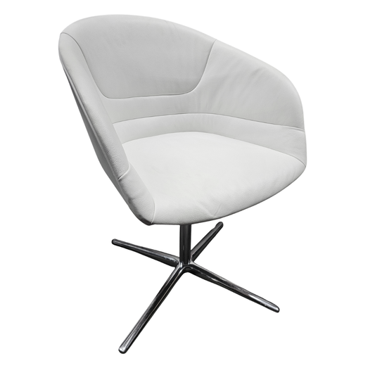 Walter Knoll Kyo Swivel Armchair in White Leather