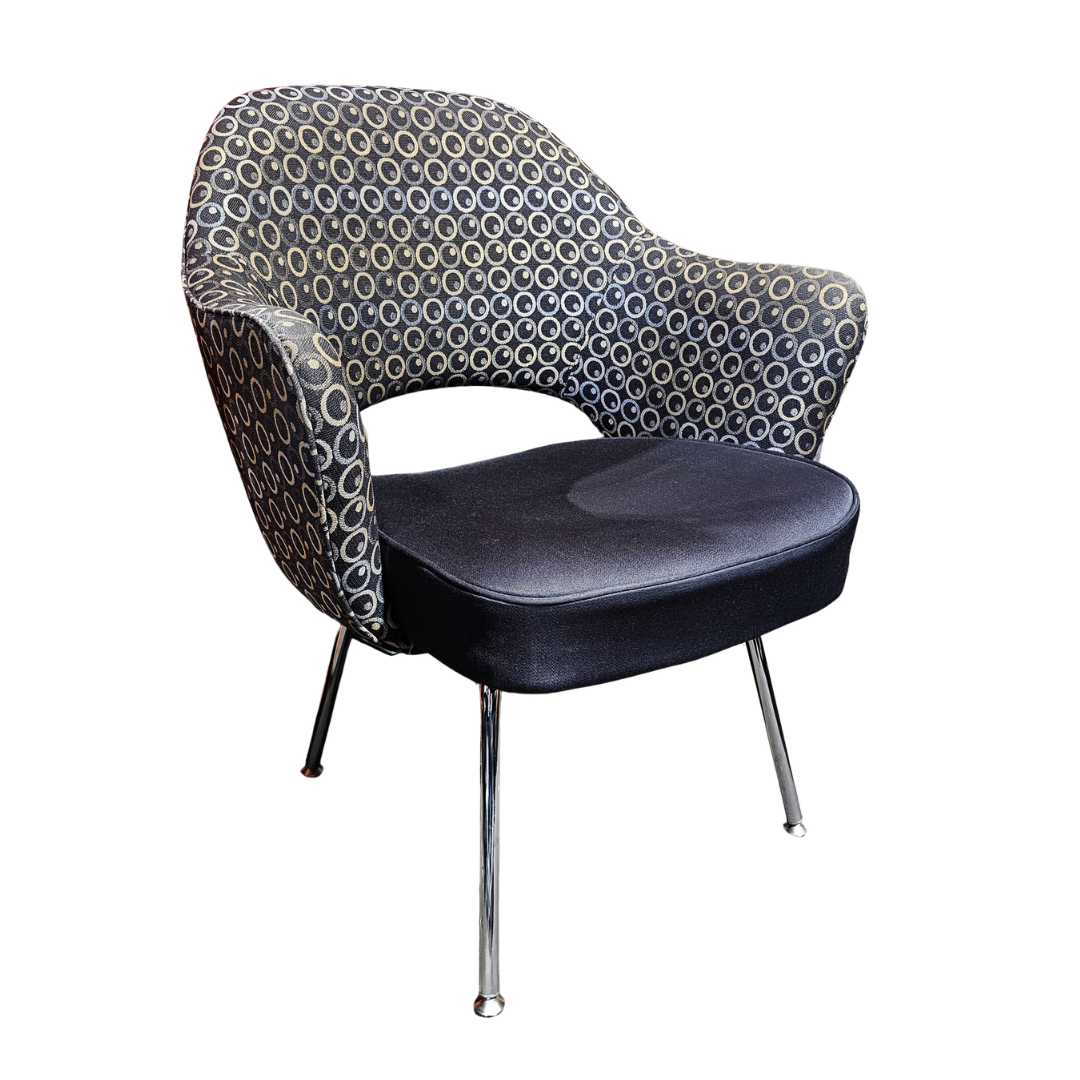 Knoll Saarinen Executive Armchair with Patterned Fabric