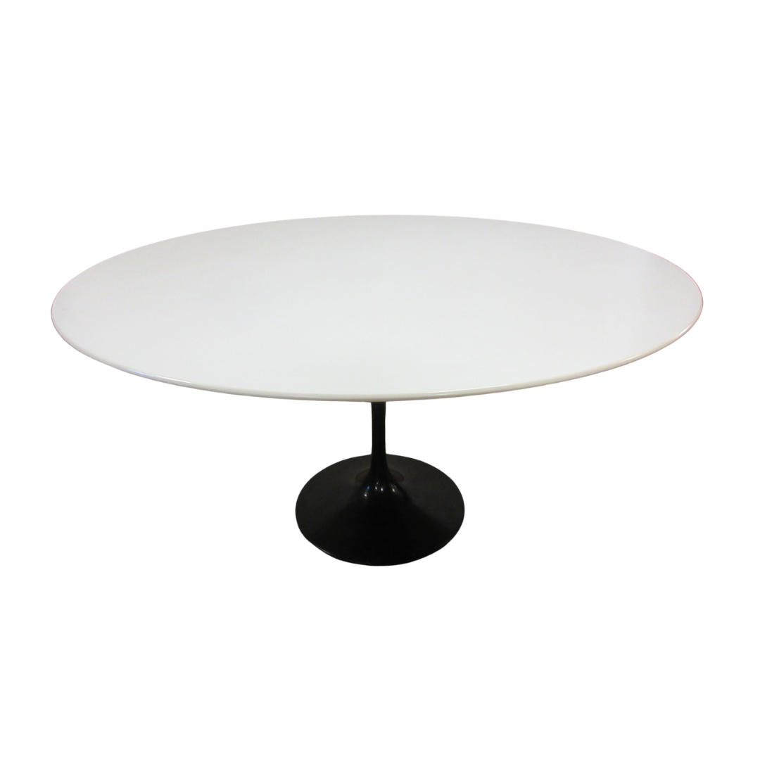 Knoll Saarinen Round Dining Table, 54-in, in White with Black Base - Bygone Icons