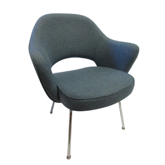 Knoll Saarinen Executive Armchair in Light Blue Fabric (Original) - Bygone Icons