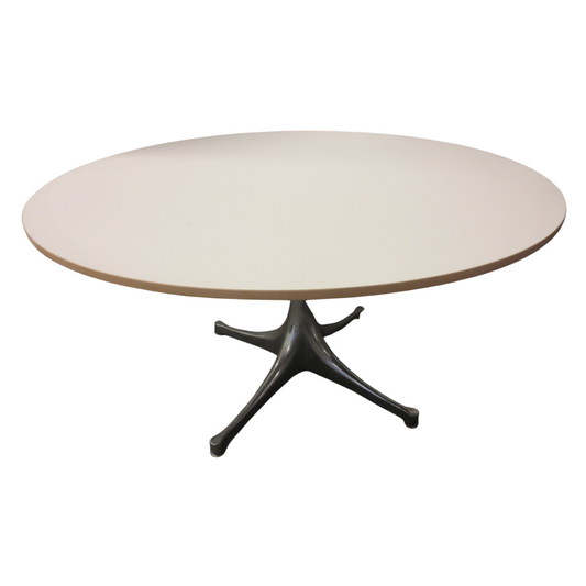 Herman Miller Nelson 28-in Pedestal Coffee Table in White with Silver Base