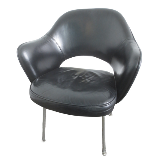 Knoll Saarinen Executive Armchair in Black Leather (Vintage)