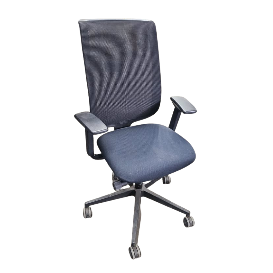 Steelcase Reply Mesh Task Chair