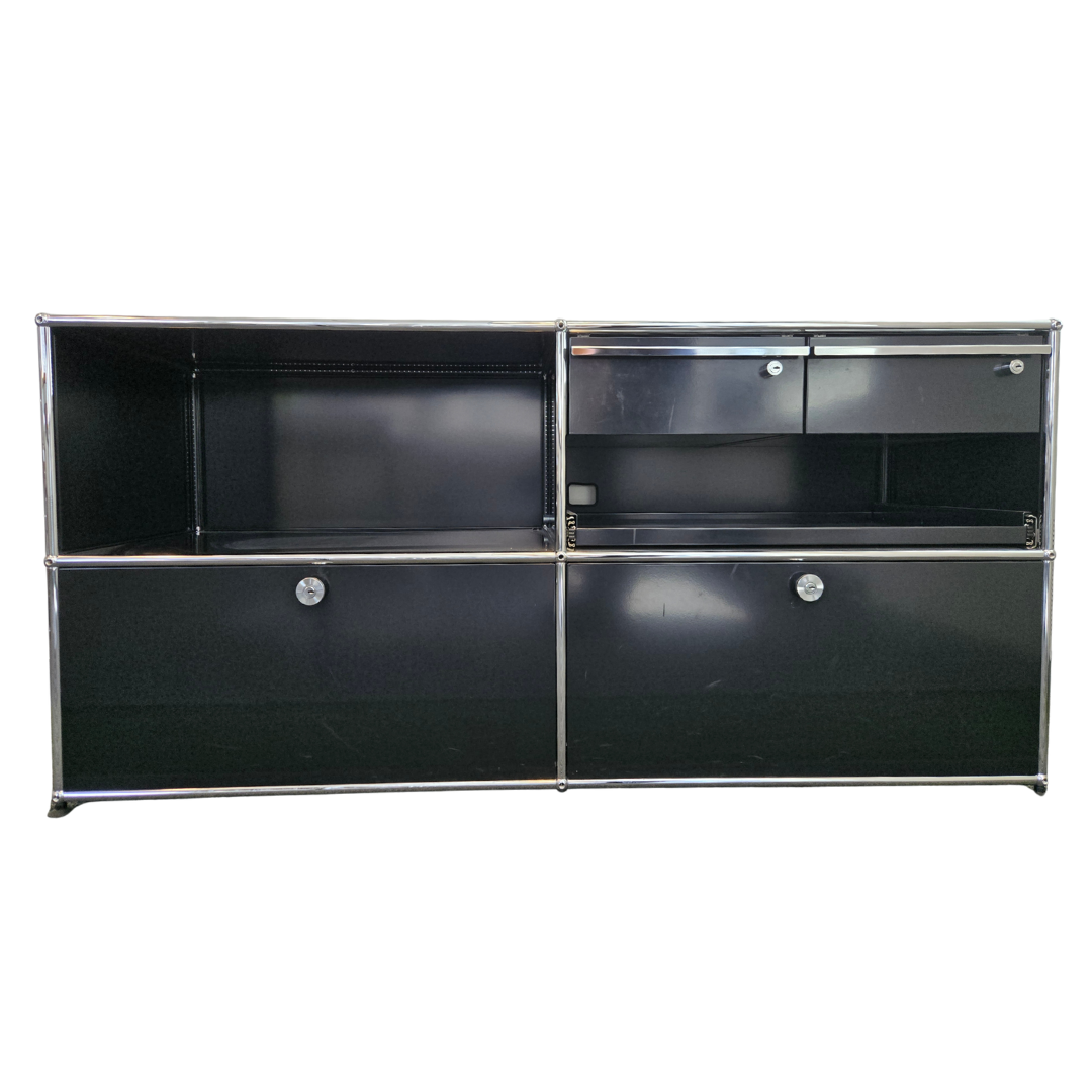 USM Haller 2x2 Cabinet with 2 Drawers, 1 Shelf, 2 Right Compact Drawers and 1 Pull-Out Shelf